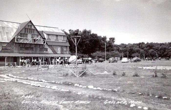 Sojourn Lakeside Resort (Gay El Rancho Ranch, El Rancho Stevens Ranch) - Vintage Postcard